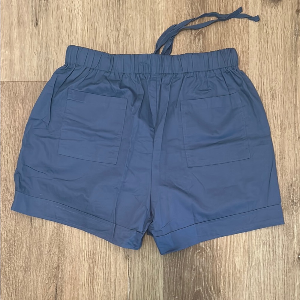 NWOT Women’s Blue Casual Shorts - Picture 2 of 6